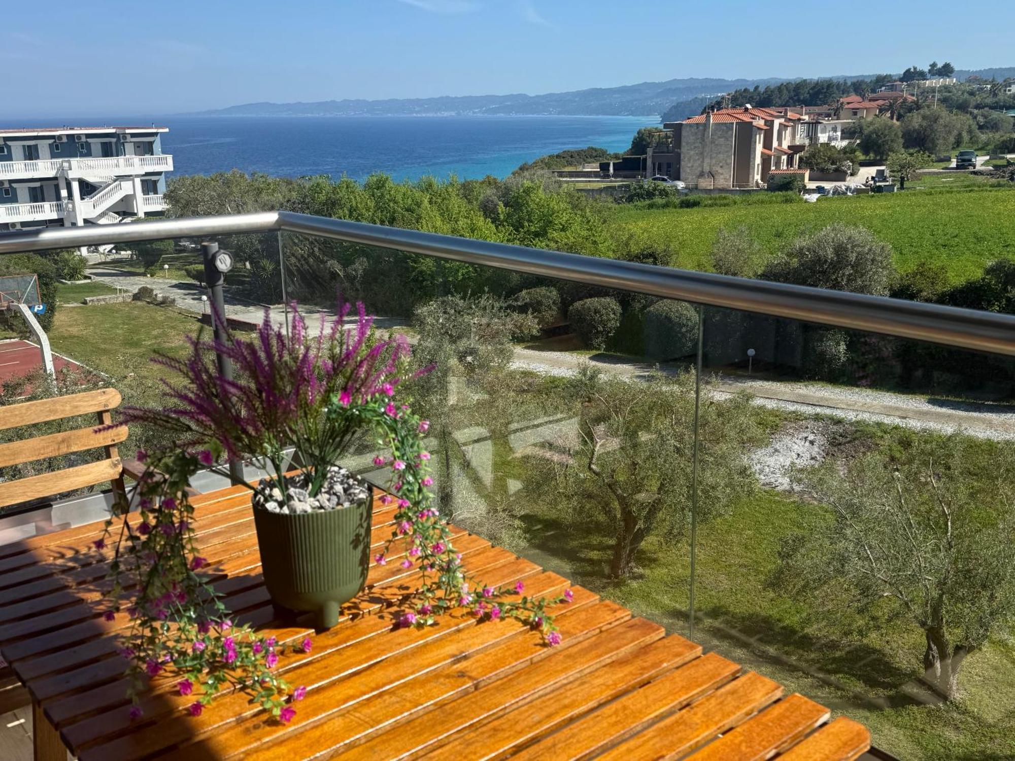 Villa Evita , Penthouse, 53M2 ,Athytos 450M From The Beach Afytos Exterior photo